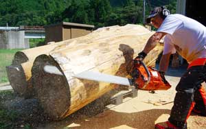 チェンソー彫像.#1